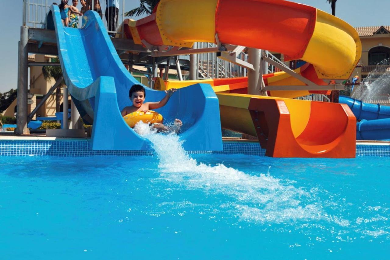 Moevenpick Hotel Cairo - Media City ギーザ エクステリア 写真 Water park